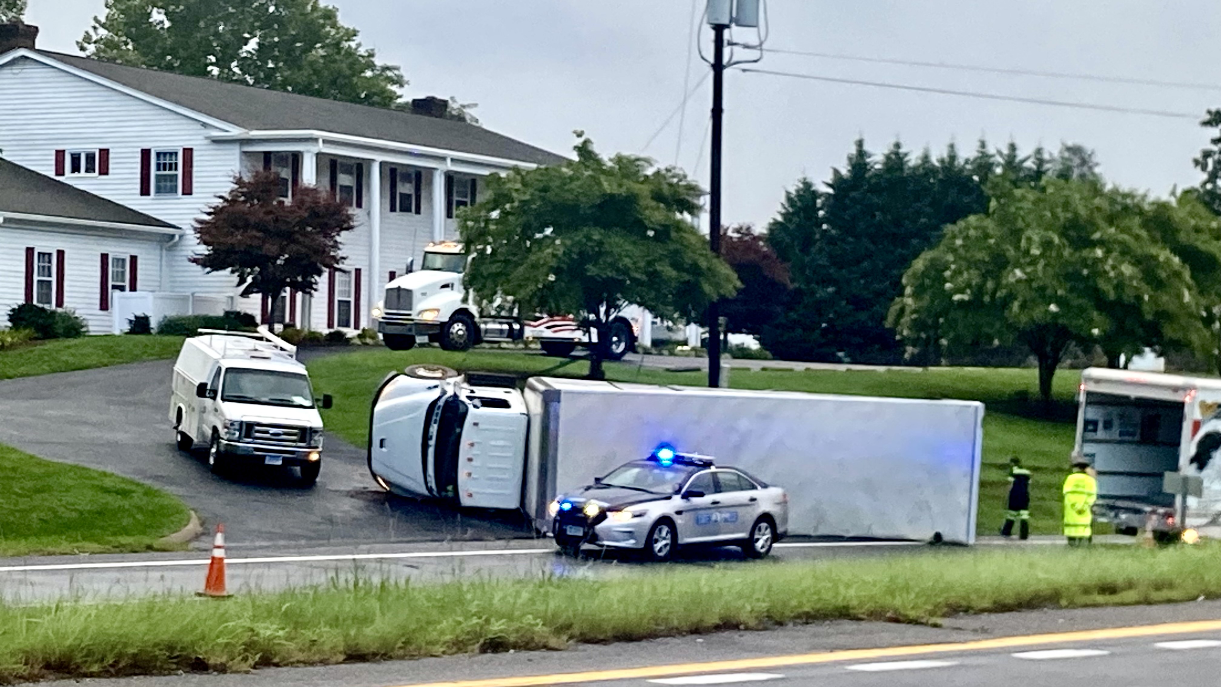 Truck Accident Near Bank Services on 220 North in Oak Level