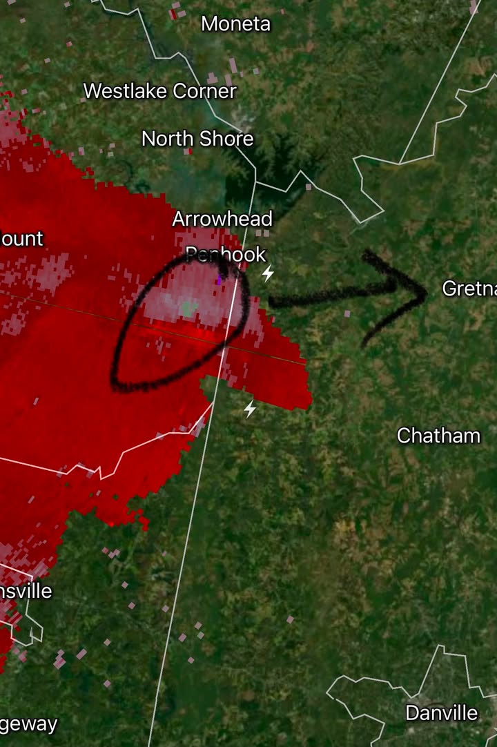 6:02 PM MON - 8/17/26 - ROTATION NEAR SNOW CREEK IN SE FRANKLIN CO, Moving east into we...